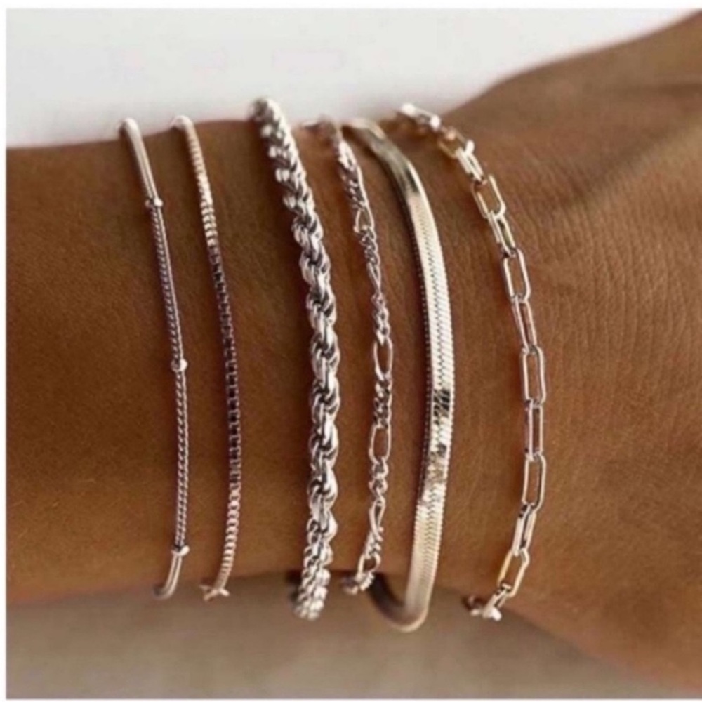 New! Silver Bracelet Stack Set (1067)
